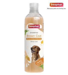 Beaphar Manuka Honey and Aloe Vera Brown Coat Dog Shampoo 250 ml