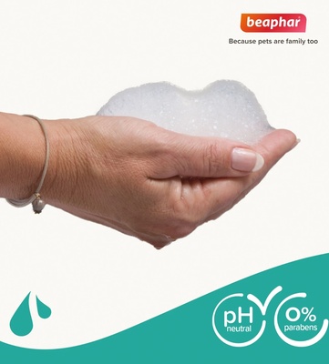 Beaphar Universal Macadamia Oil and Aloe Vera Dog Shampoo 250 ml