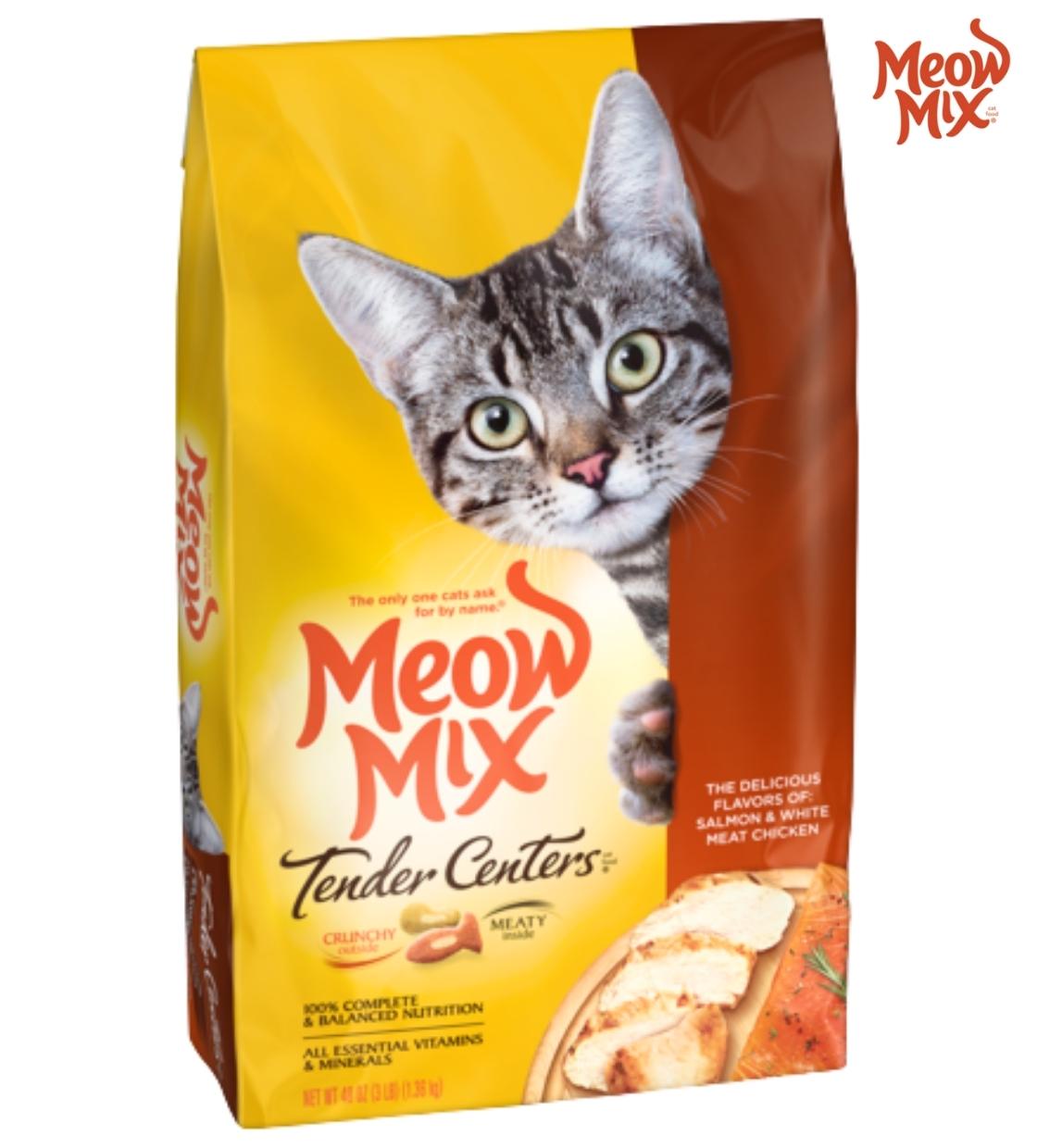 Meow Mix Tender Centers Salmon & Chicken Cat Dry Food 1.36 Kg