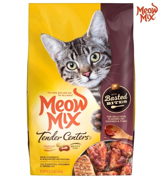 Meow Mix Tender Centers Chicken and Tuna Cat Dry Food 1.36 kg