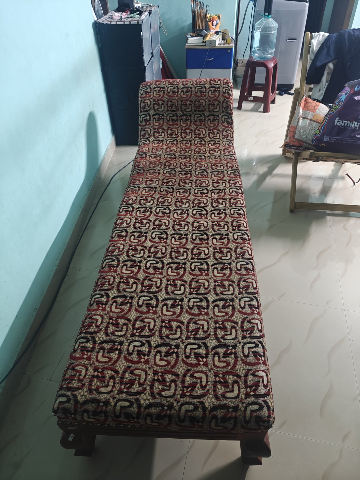 Single Cot Diwan for rent in Kochi