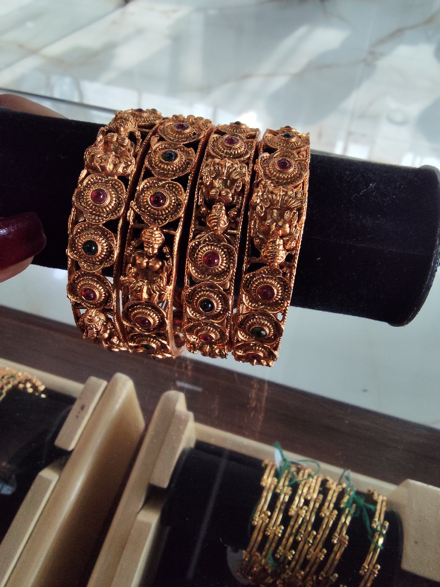 Bangles for rent in Kochi