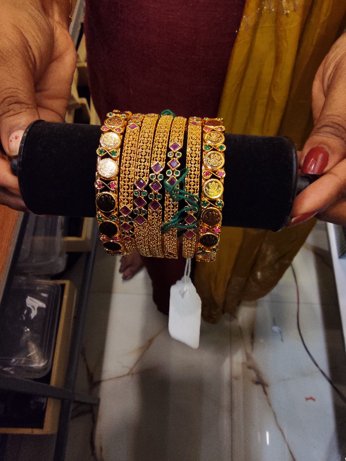 Bangles for rent in Kochi