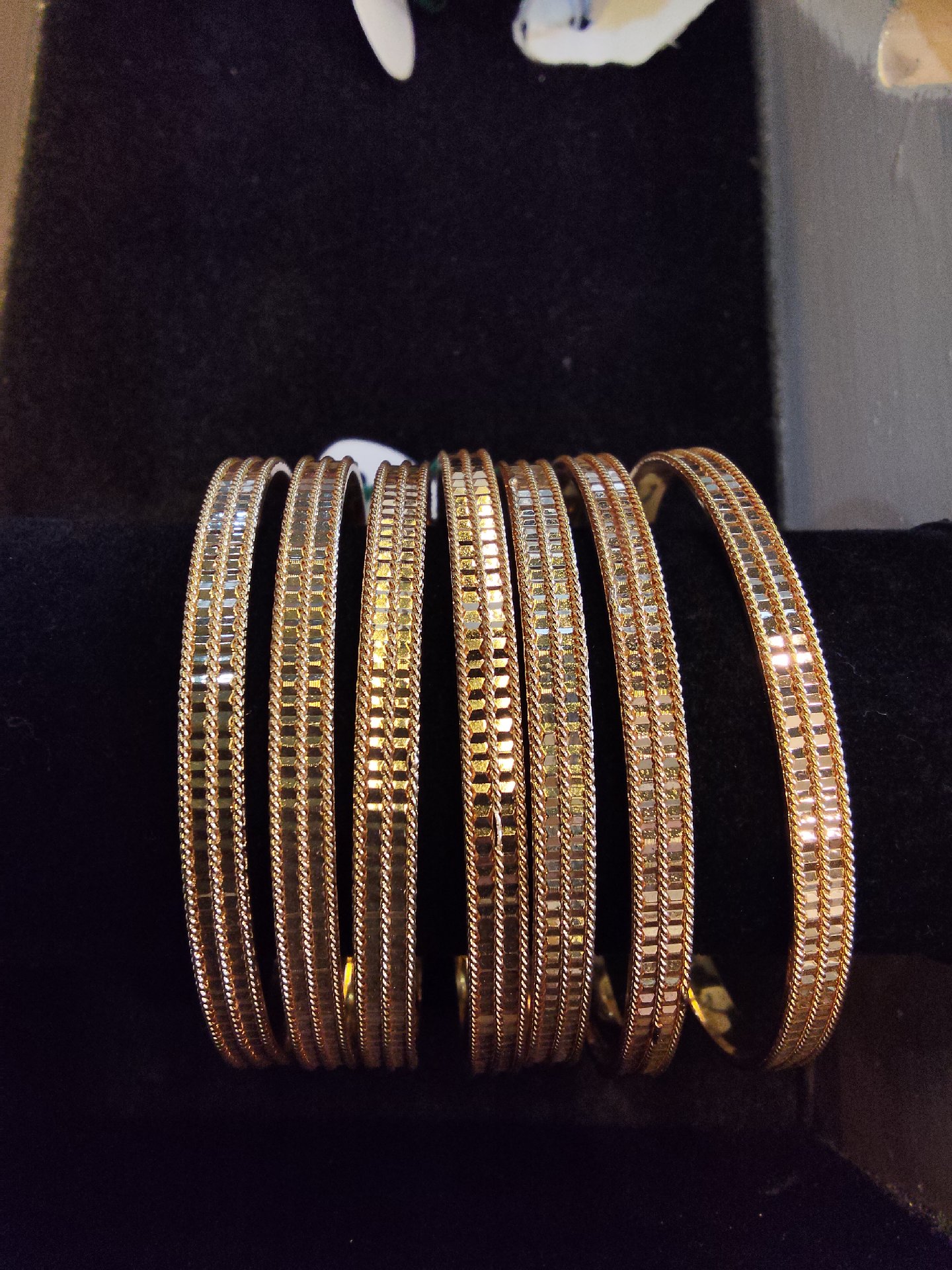 Bangles for rent in Kochi
