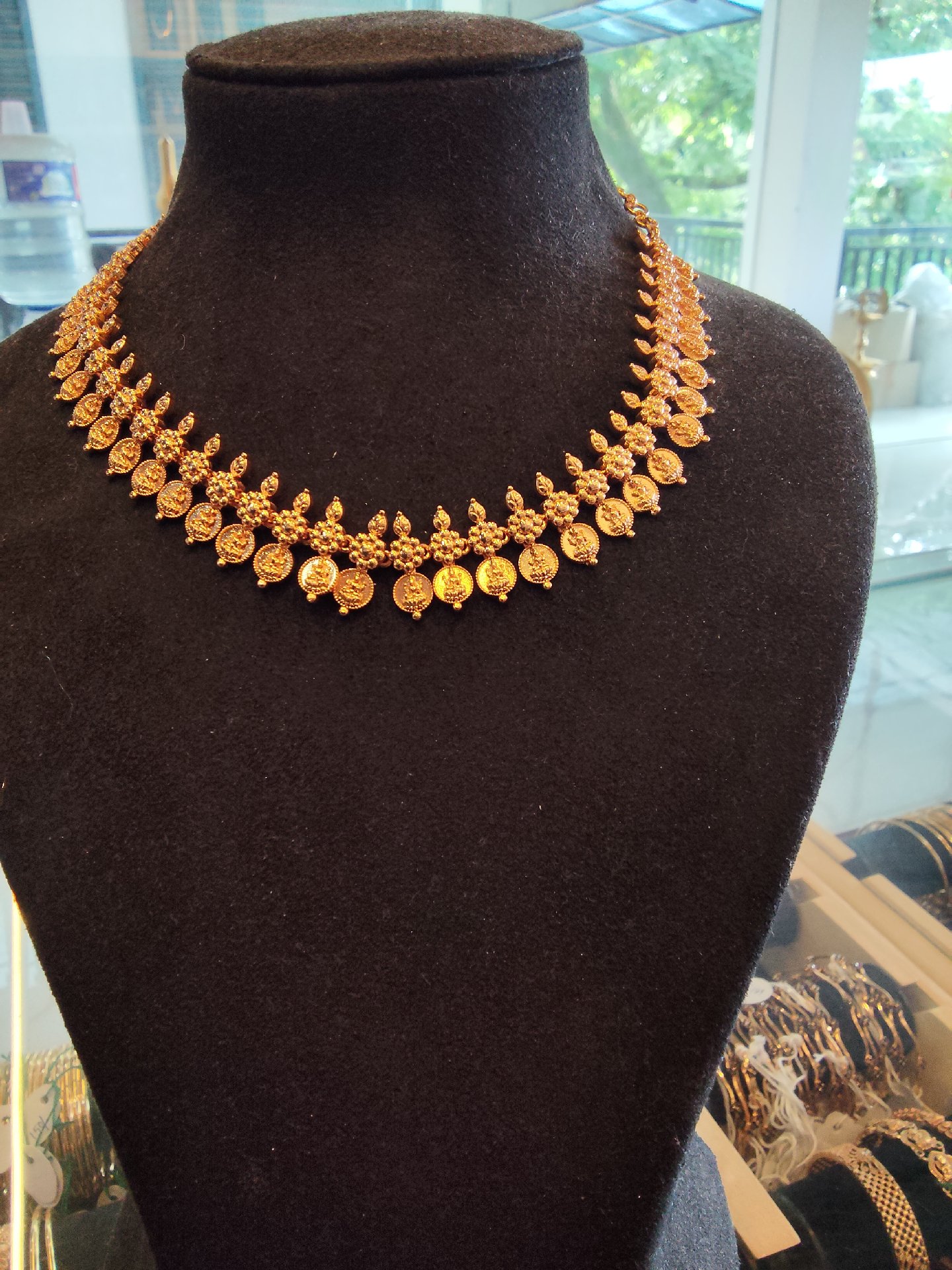 wedding necklace for rent in Kochi