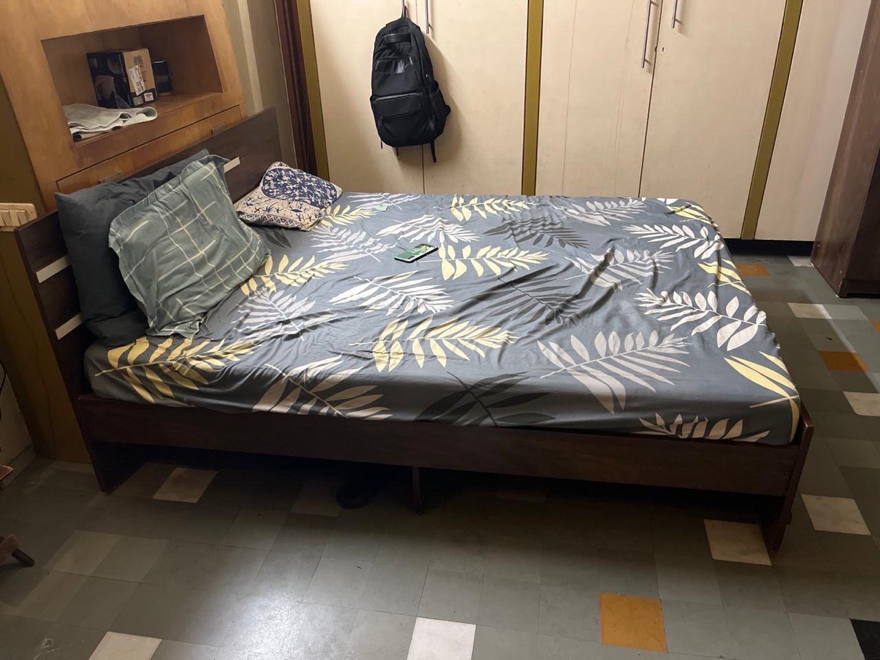 QUEEN BED , MATTERESS for rent in Nagpur