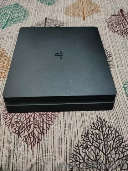 PS4 SLIM 1 TB for rent in Delhi
