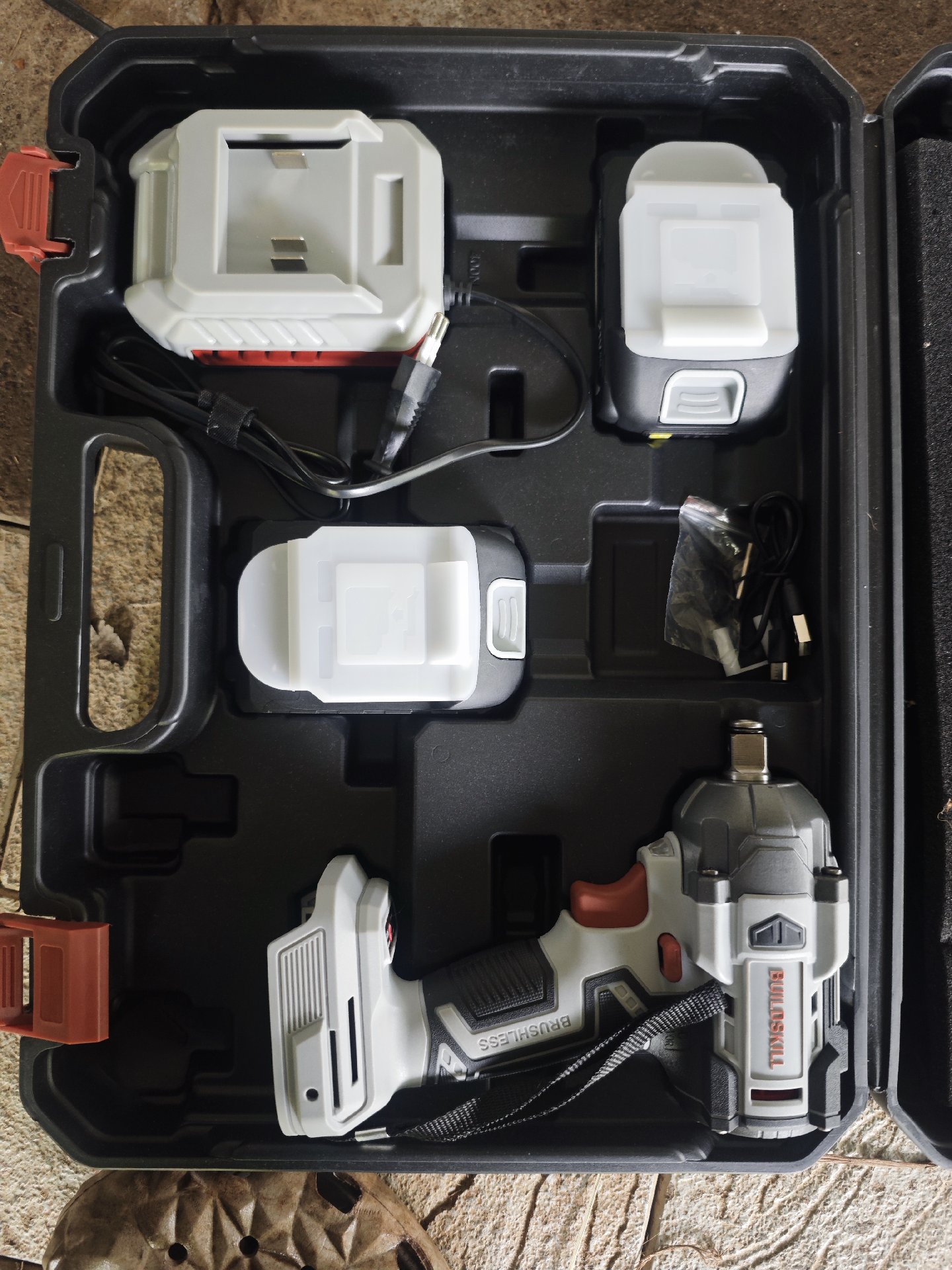 Cordless Impact Wrench Set for rent in Kochi