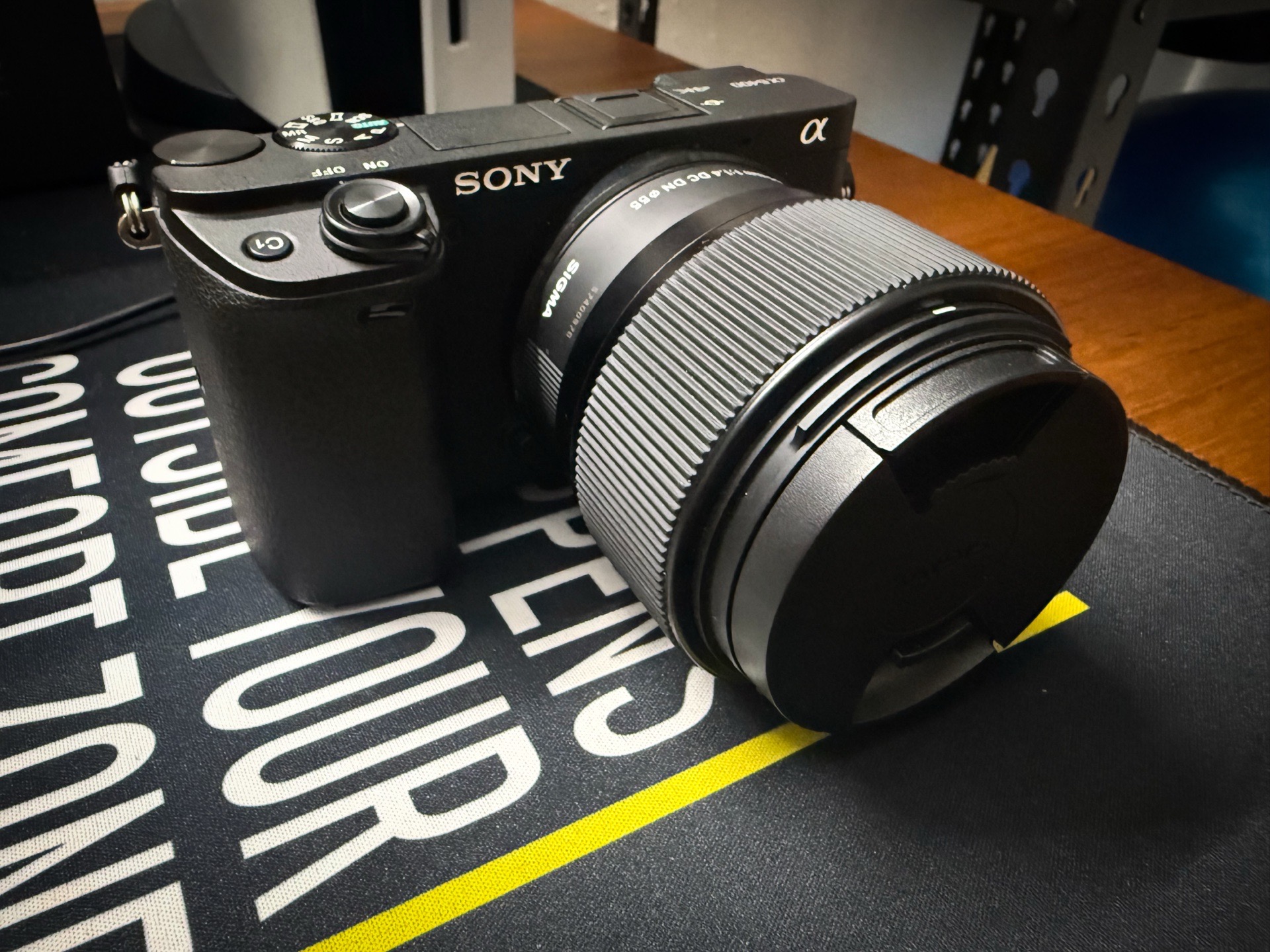 Sony alpha 6400 camera for rent in Kochi