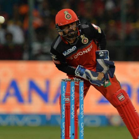 केदार जाधव टी 20 क्रिकेट में धोनी की जगह ले सकते हैं ये पांच खिलाड़ी