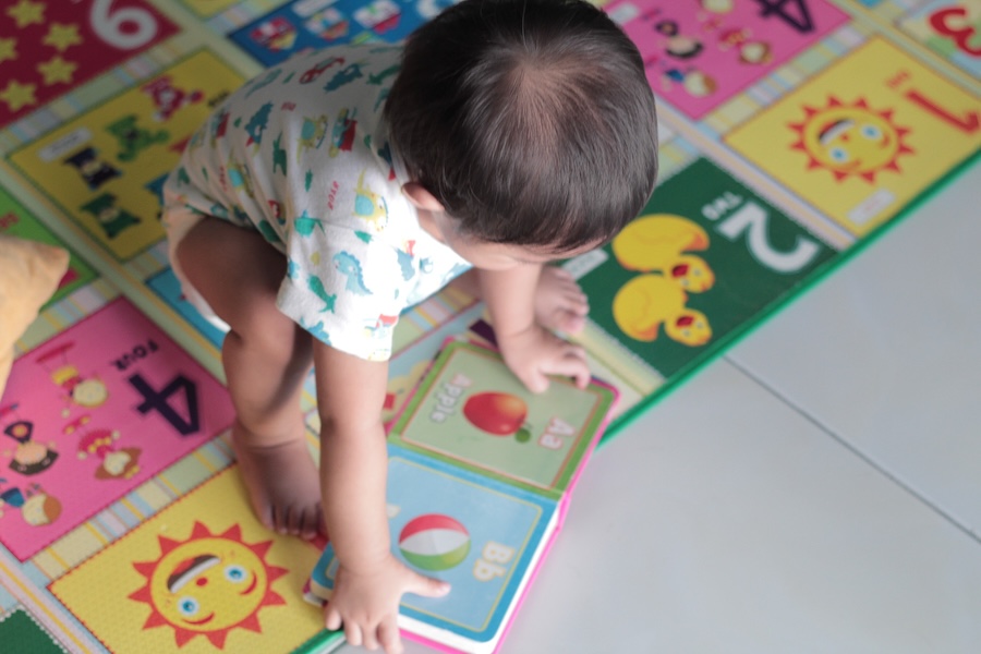 stages of literacy development in babies