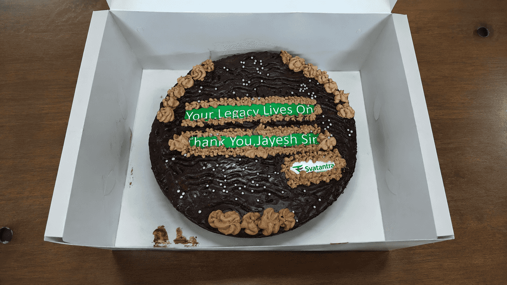 A photo of the chocolate cake baked by Varun Naren for Mr. Jayesh Shah. 