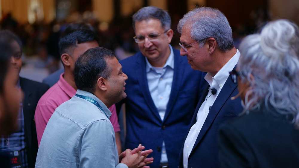 Vineet Saraiwala in conversation with Mr. Noel Tata.