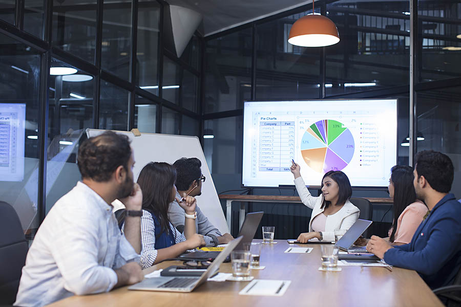 Business English course training session for corporate professionals