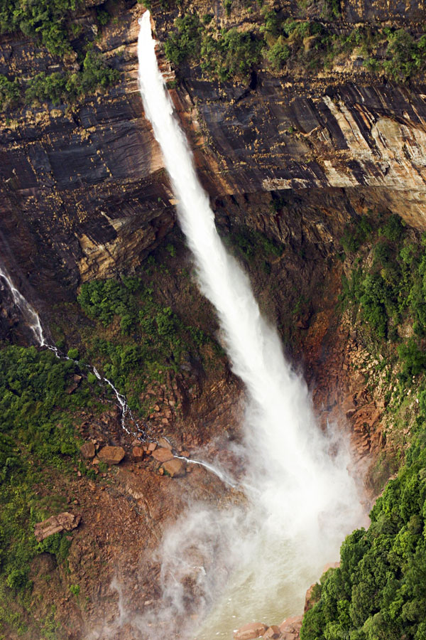 Meghalaya — Caves, Clouds & Living Root Bridges photo 2