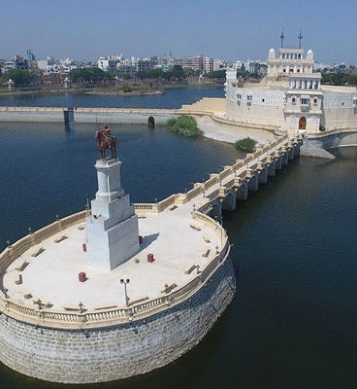 Dehradun to Jamnagar Taxi