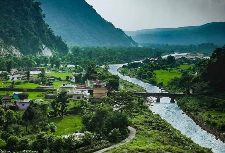 Dehradun to meerut Taxi
