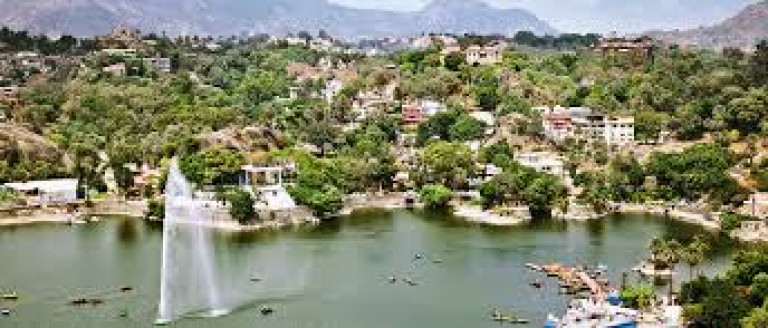 Mount Abu to Lucknow Taxi