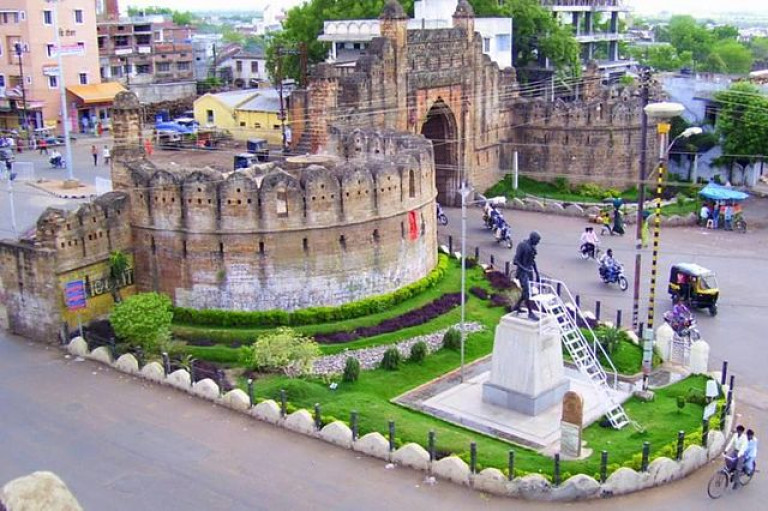 Taxi Service inChandrapur Maharashtra