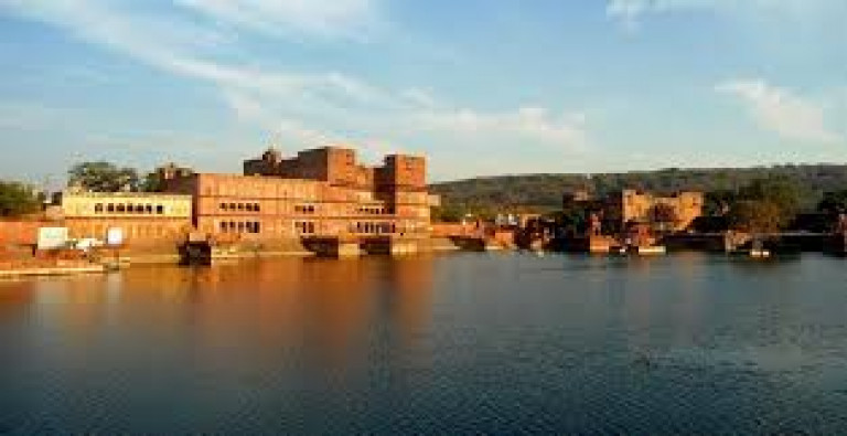 Taxi Service in Dhaulpur Rajasthan
