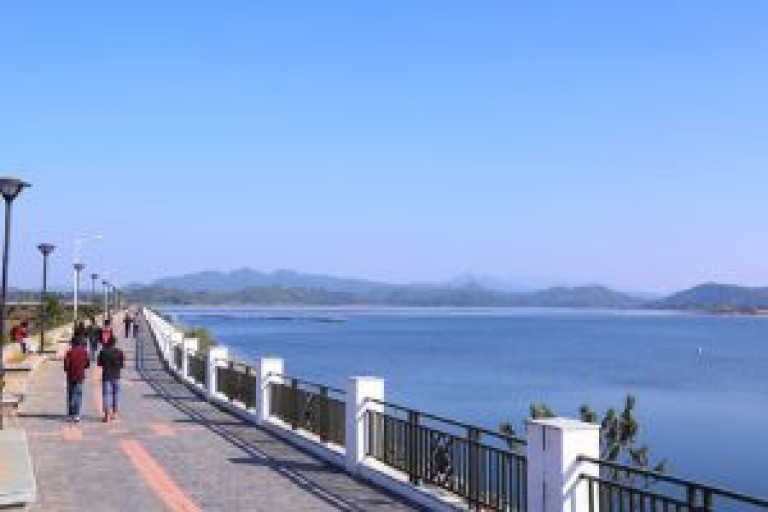 Ranchi to Ghazipur Taxi