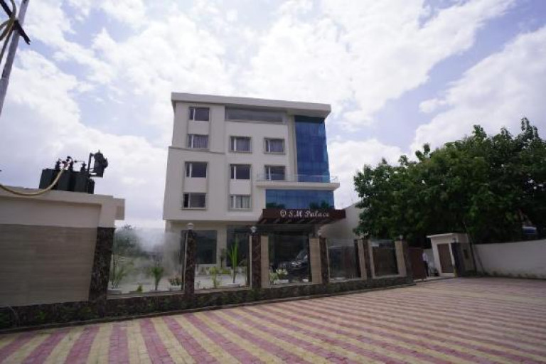 Ghazipur  to Ranchi  Taxi