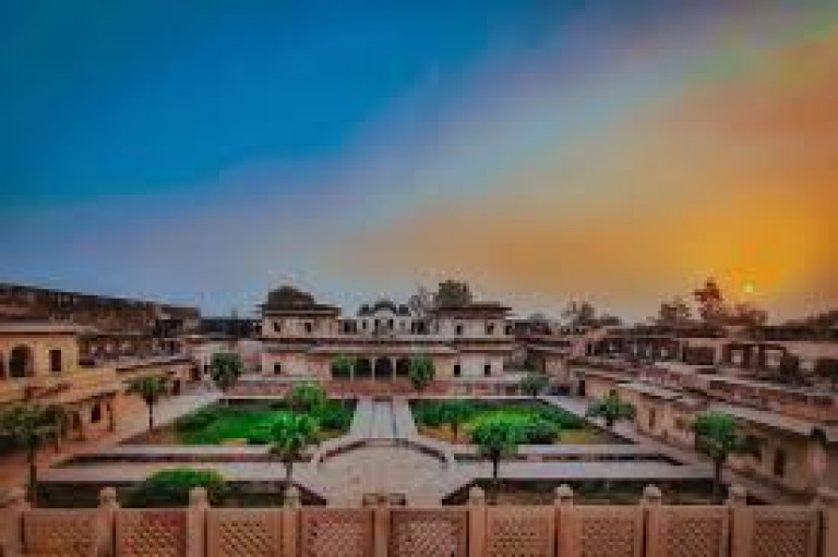 Bharatpur Uttar Pradesh to Delhi  Taxi