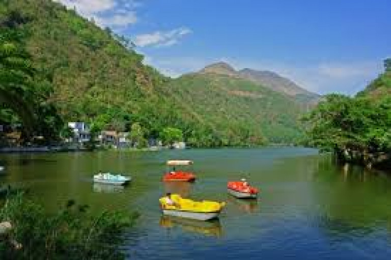 Nainital  to Ghaziabad Taxi