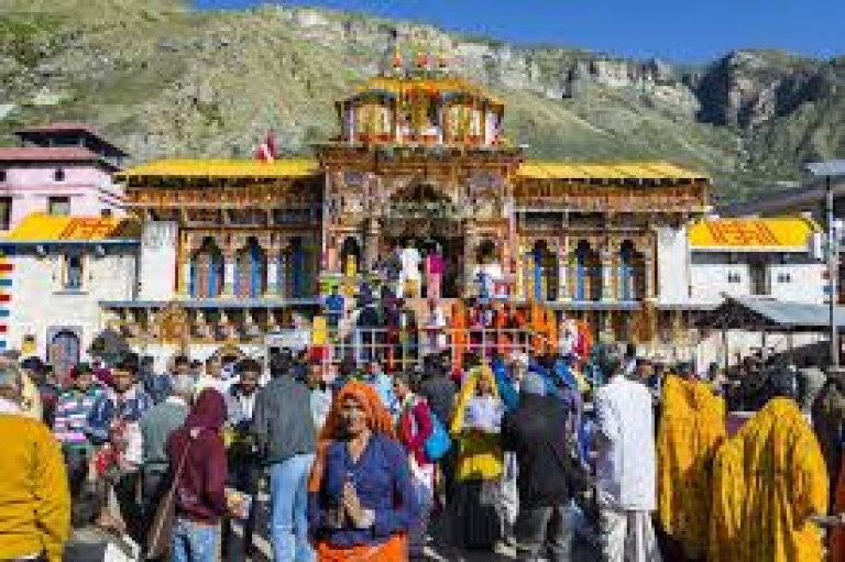 Naugaon Uttarakhand to Rishikesh Taxi