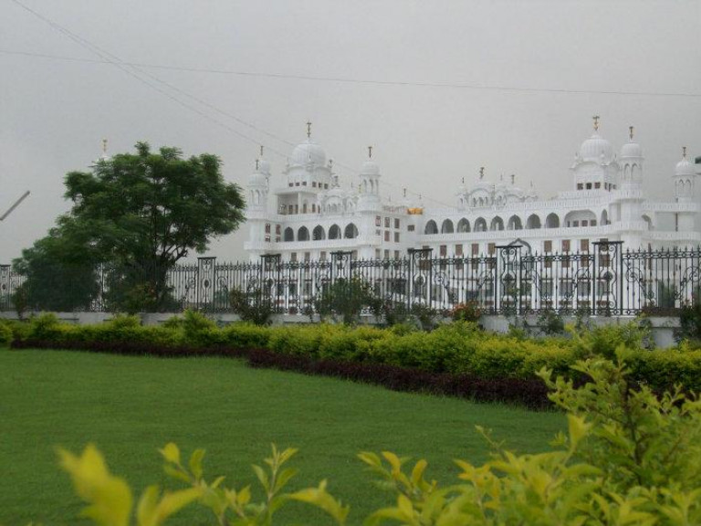 Moga to Chandigarh Taxi