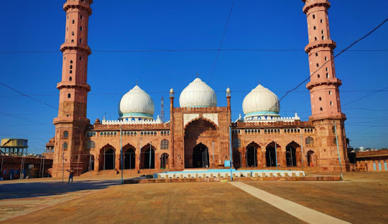 Bhopal  to Jhansi Taxi