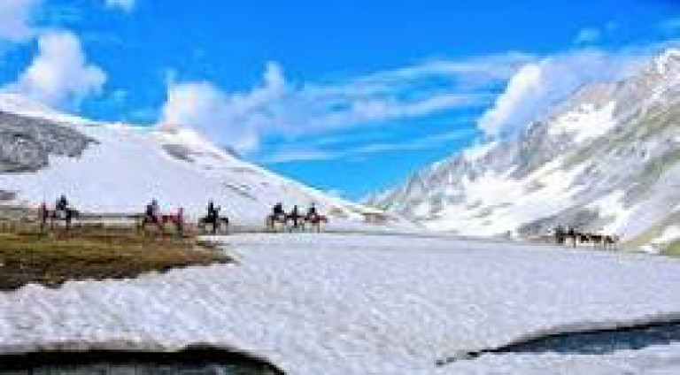 Jammu  To Delhi  Taxi