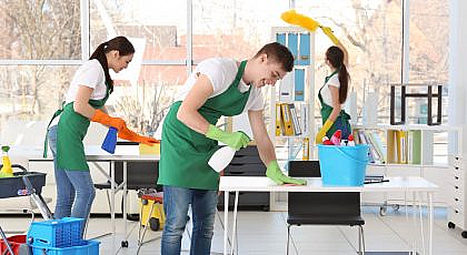 home-cleaning-services-in-Dubai-_-Cover-15-11-22-420x230.jpg