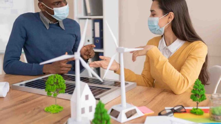 Cutting-Edge-Tech-Solutions-for-Global-Emission-Reduction.jpg