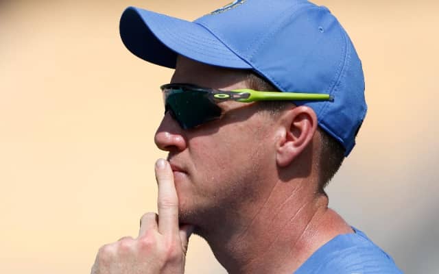 काफी अच्छी बात है कि टीम में कई क्वालिटी सीनियर खिलाड़ी है और हमें उन्हें सपोर्ट करना बेहद जरूरी है: भारत के नए गेंदबाजी कोच मोर्ने मोर्केल ने दिया बड़ा बयान