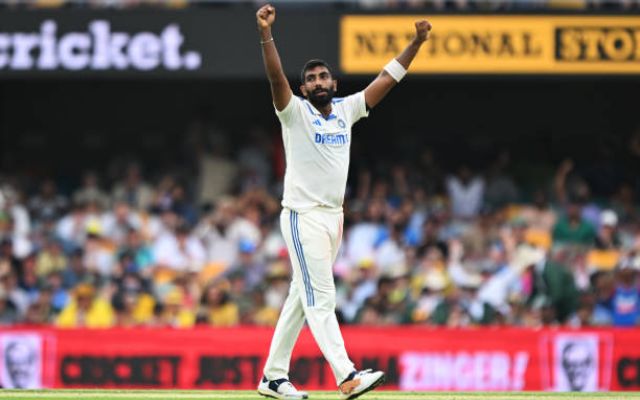 “बुमराह दाएं हाथ के वसीम अकरम हैं”- तेज गेंदबाज की तारीफ में बोले पूर्व ऑस्ट्रेलियाई दिग्गज