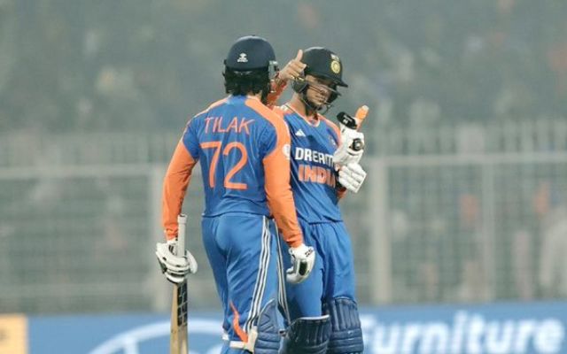 सूर्यकुमार यादव और गौतम गंभीर ने ऐसा क्या बोला कि इंग्लैंड के गेंदबाजों पर टूट पड़े अभिषेक शर्मा