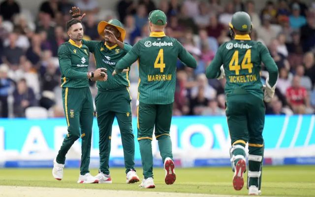 ENG vs SA 1st ODI: एकतरफा मुकाबले में साउथ अफ्रीका ने पहले वनडे में इंग्लैंड को 7 विकेट से दी करारी शिकस्त