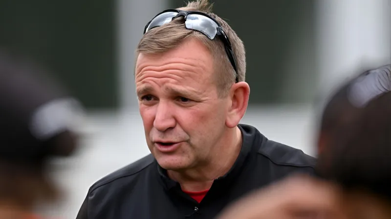 Andy Tennant resigns as Essex Women head coach