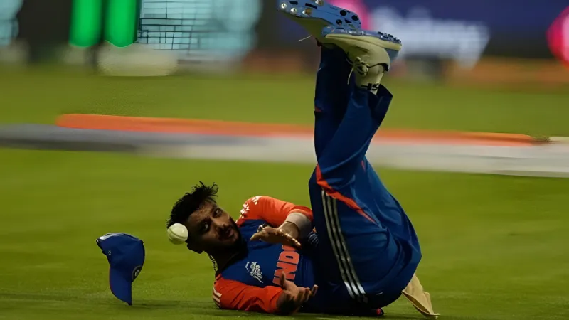 Asia Cup 2025 Axar Patel doubtful for IND vs PAK clash due to concussion injury