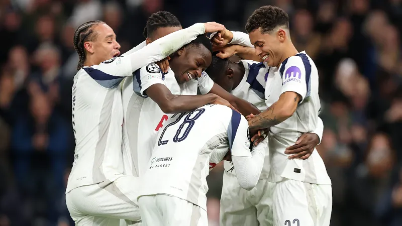 Football Prediction | Tottenham Hotspur vs Manchester United | Premier League 2025/26 | Nov 08 – Who Blinks First in the Top-Four Chase?