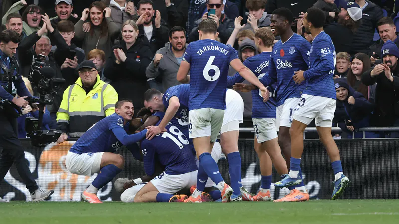 Football Prediction | Manchester United vs Everton | Premier League 2025/26 | Nov 24 – Will United Tighten Their Top-Four Grip?