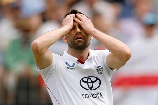 Ashes 2025-26: ब्रिस्बेन टेस्ट से बाहर हुए मार्क वुड, जॉश टंग के खेलने की उम्मीद