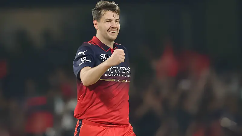 Sunrisers Hyderabad vs Royal Challengers Bengaluru Highlights, 1st Match Mar 28 RCB Send Early Warning with Explosive 202 Chase against SRH