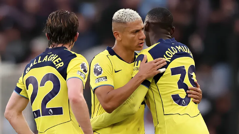 Tottenham Hotspur vs Leeds United Prediction | Premier League 2025/26 | EPL Prediction | May 12 – Can 17th-Placed Spurs Win to Escape the Relegation Trap?