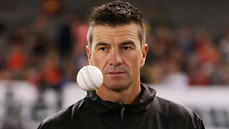 Simon Helmot resigns as Melbourne Renegades' WBBL coach