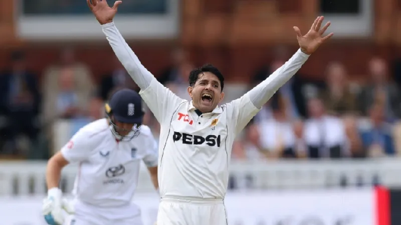 Mohammad Abbas breaks Waqar Younis' record with 5-wicket haul at Lord's