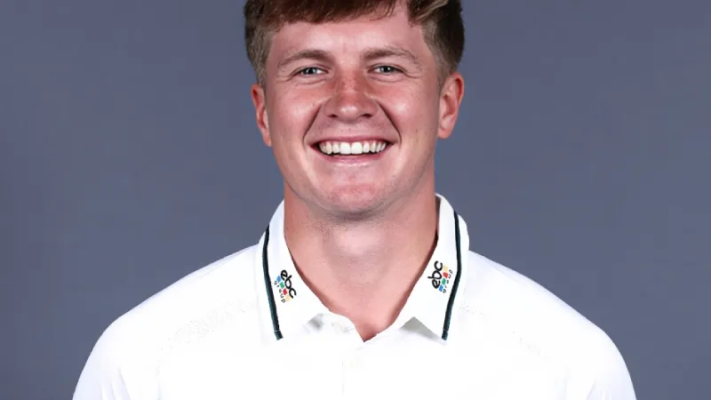 Henry Cullen signs new three-year deal with Worcestershire until 2029