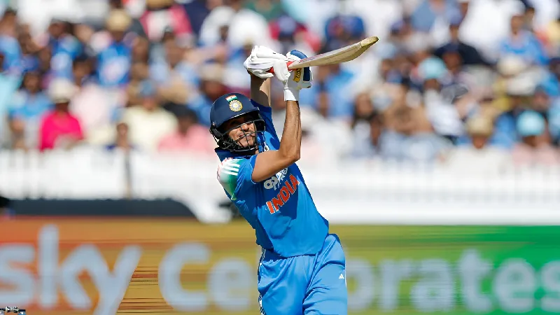 Dinesh Karthik urges Shubman Gill to stand up for himself as India captain