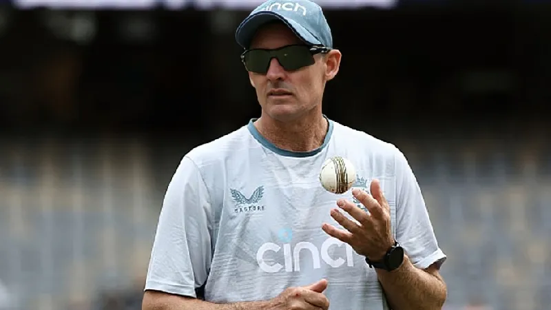 Every run's worth two, says Michael Hussey as Australia face Day 5 survival test